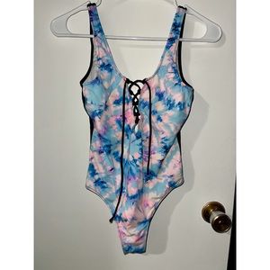Victoria’s Secret high-cut swimsuit